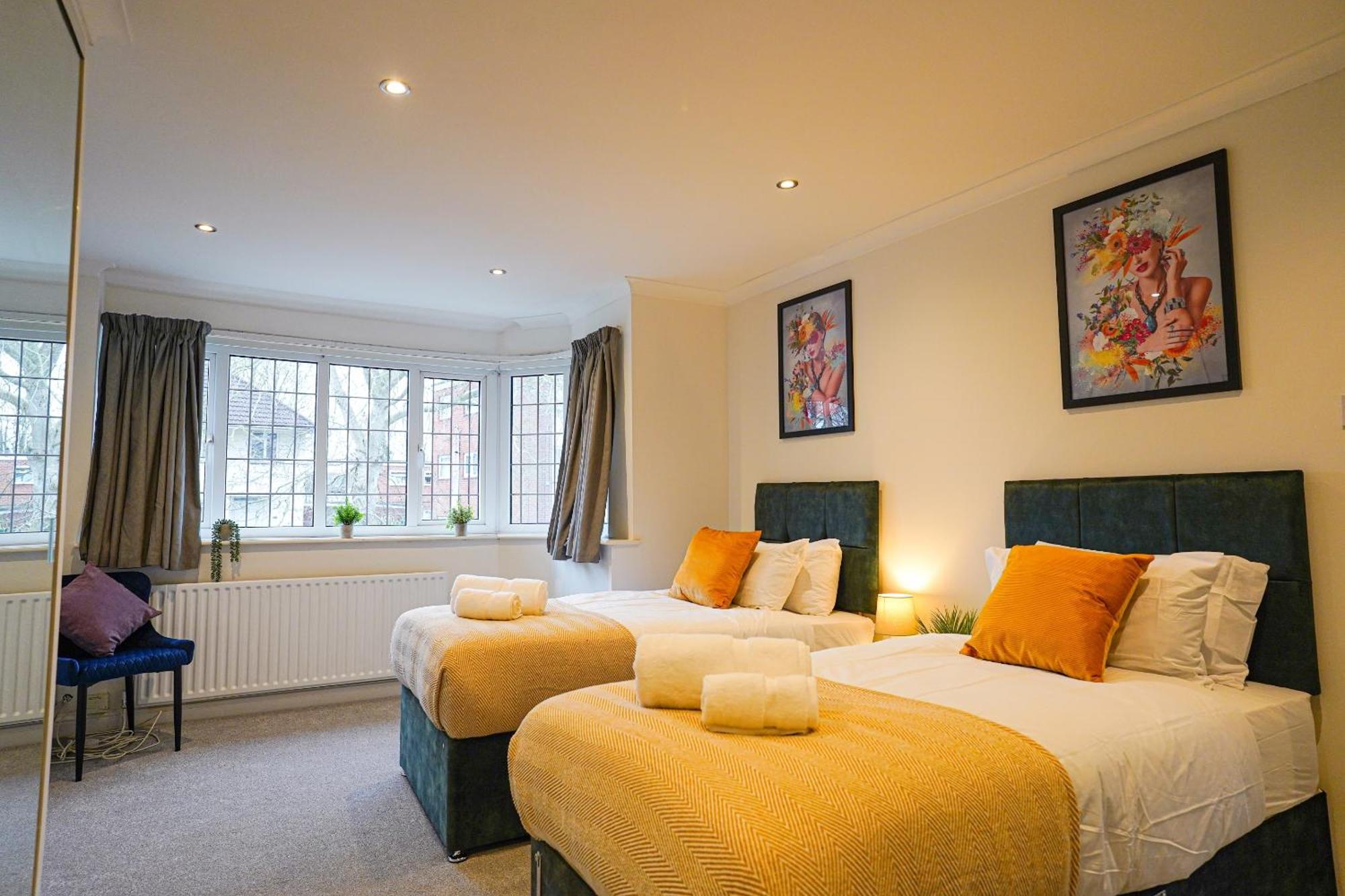 3 Bedroom Luxury House *